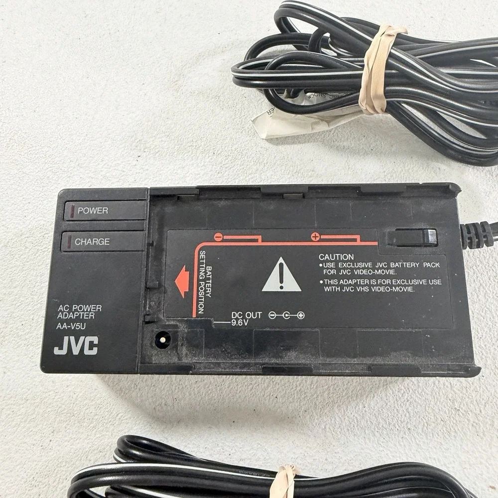 Genuine JVC AA-V5U Camcorder AC Power Adapter Battery Charger W/ DC Power Cord